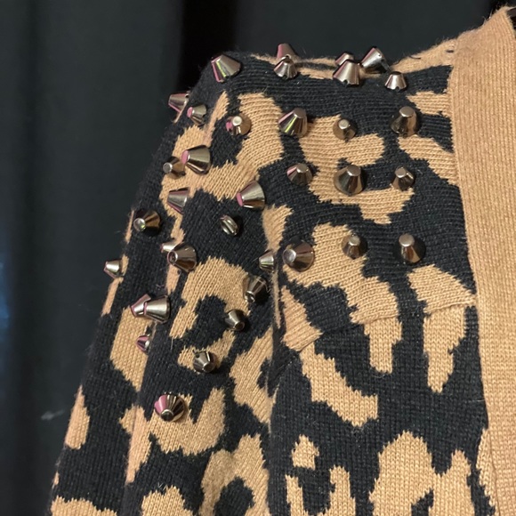 Cardigan - Picture 5 of 5